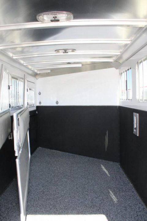 New 2025 Featherlite 4 Horse Slant Load Gooseneck