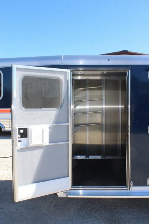 New 2025 Featherlite 4 Horse Slant Load Gooseneck