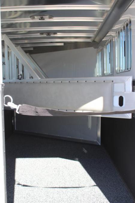 New 2025 Featherlite 4 Horse Slant Load Gooseneck