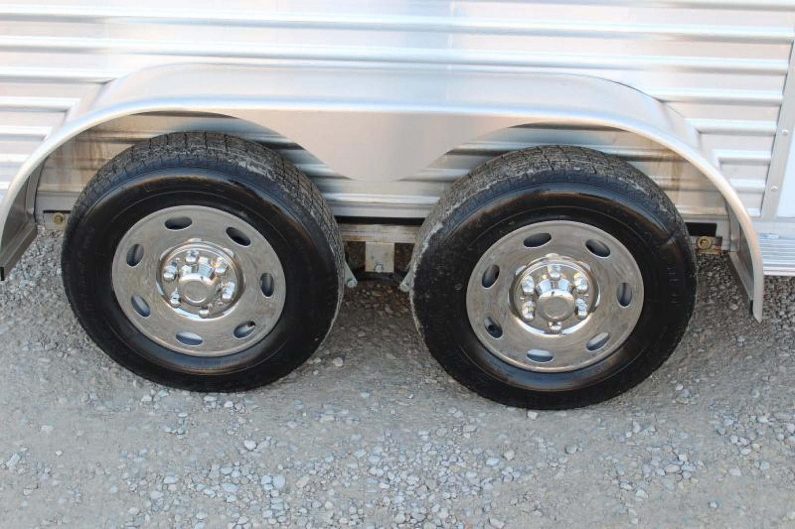 New 2025 Frontier Trailers 2 Horse Slant Load Bumper Pull Horse Trailer