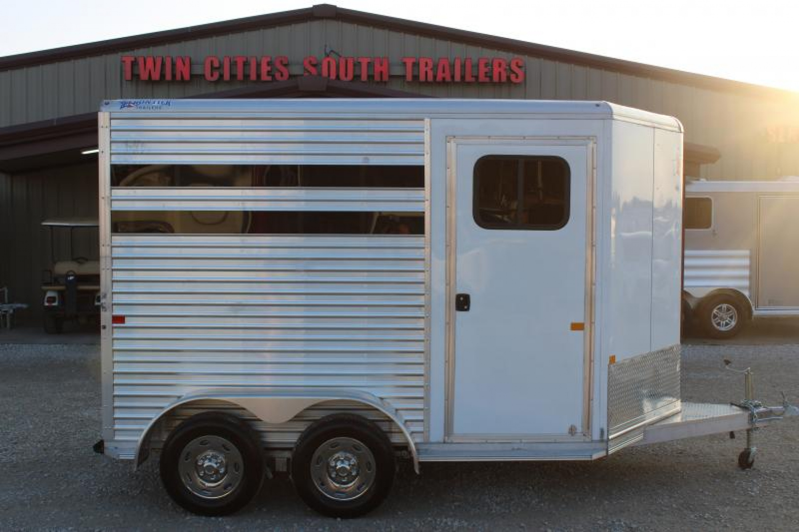 New 2025 Frontier Trailers 2 Horse Slant Load Bumper Pull Horse Trailer