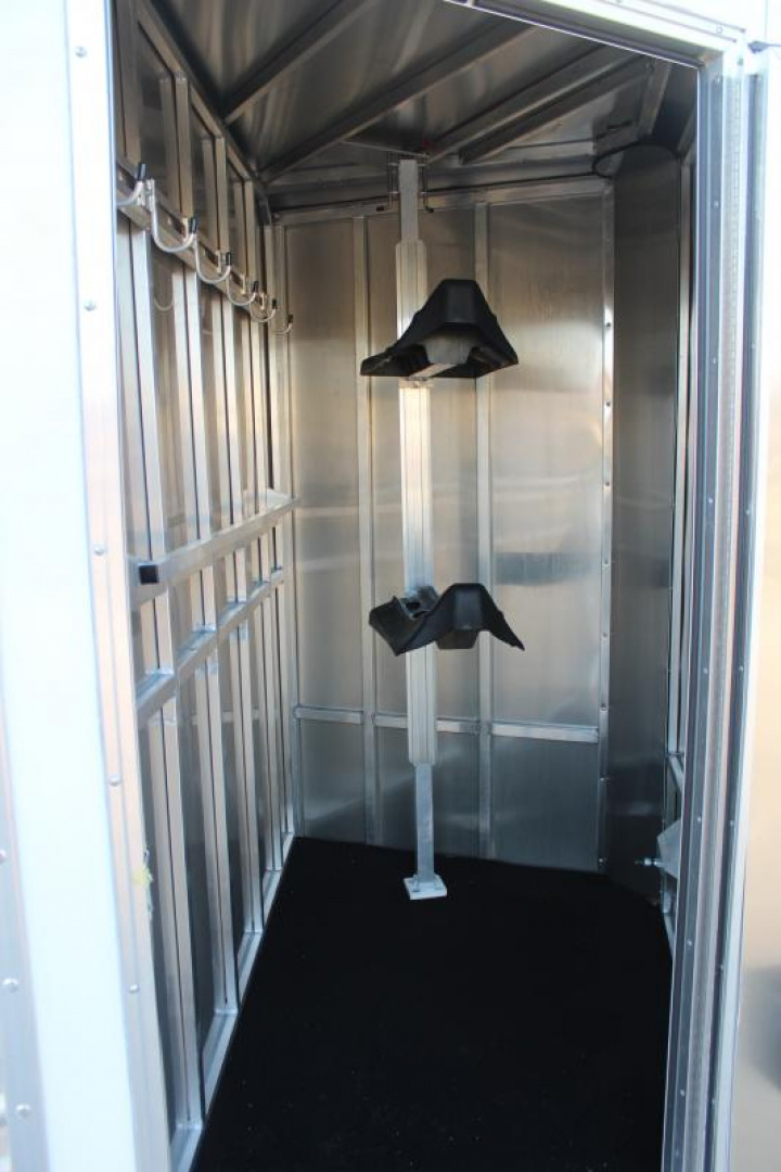 New 2025 Frontier Trailers 2 Horse Slant Load Bumper Pull Horse Trailer