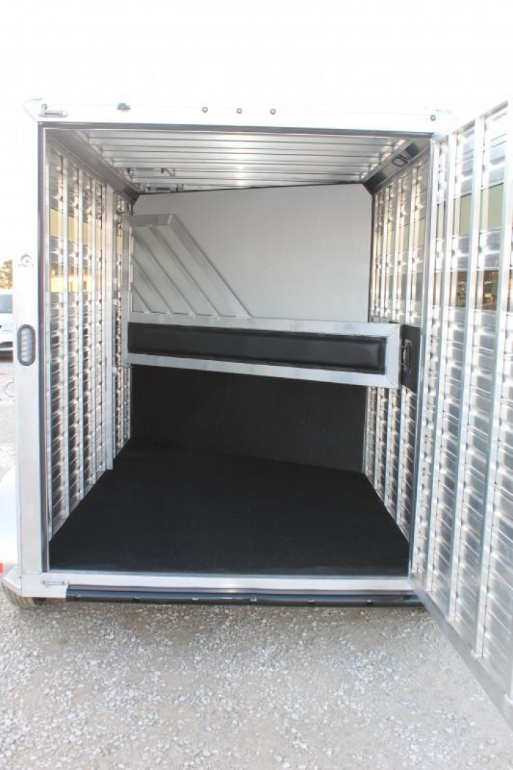 New 2025 Frontier Trailers 2 Horse Slant Load Bumper Pull Horse Trailer