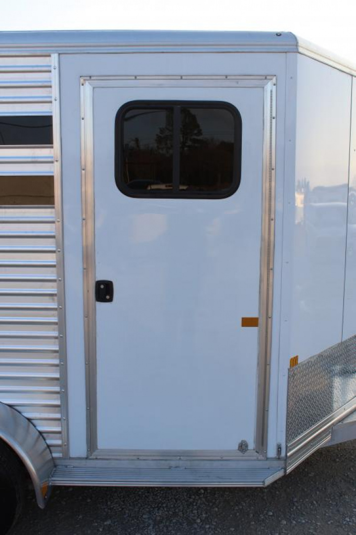 New 2025 Frontier Trailers 2 Horse Slant Load Bumper Pull Horse Trailer