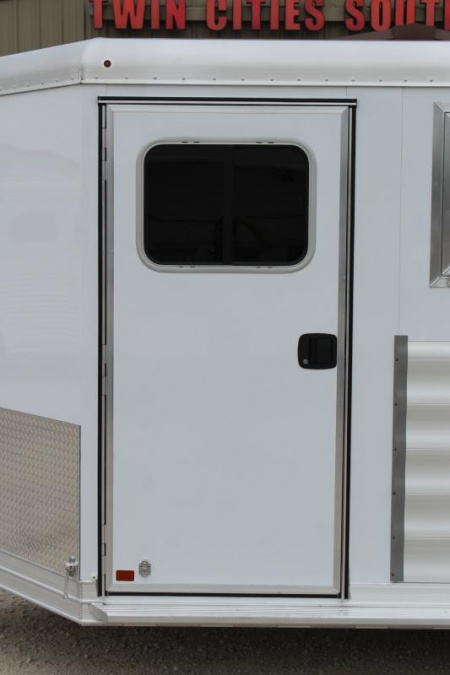 New 2025 Featherlite 2 Horse Slant Nose Bumper Pull