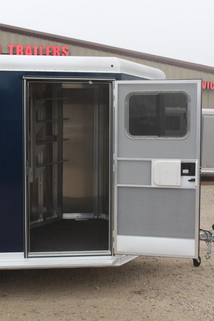 New 2025 Featherlite - 2 Horse Slant Nose Bumper Pull