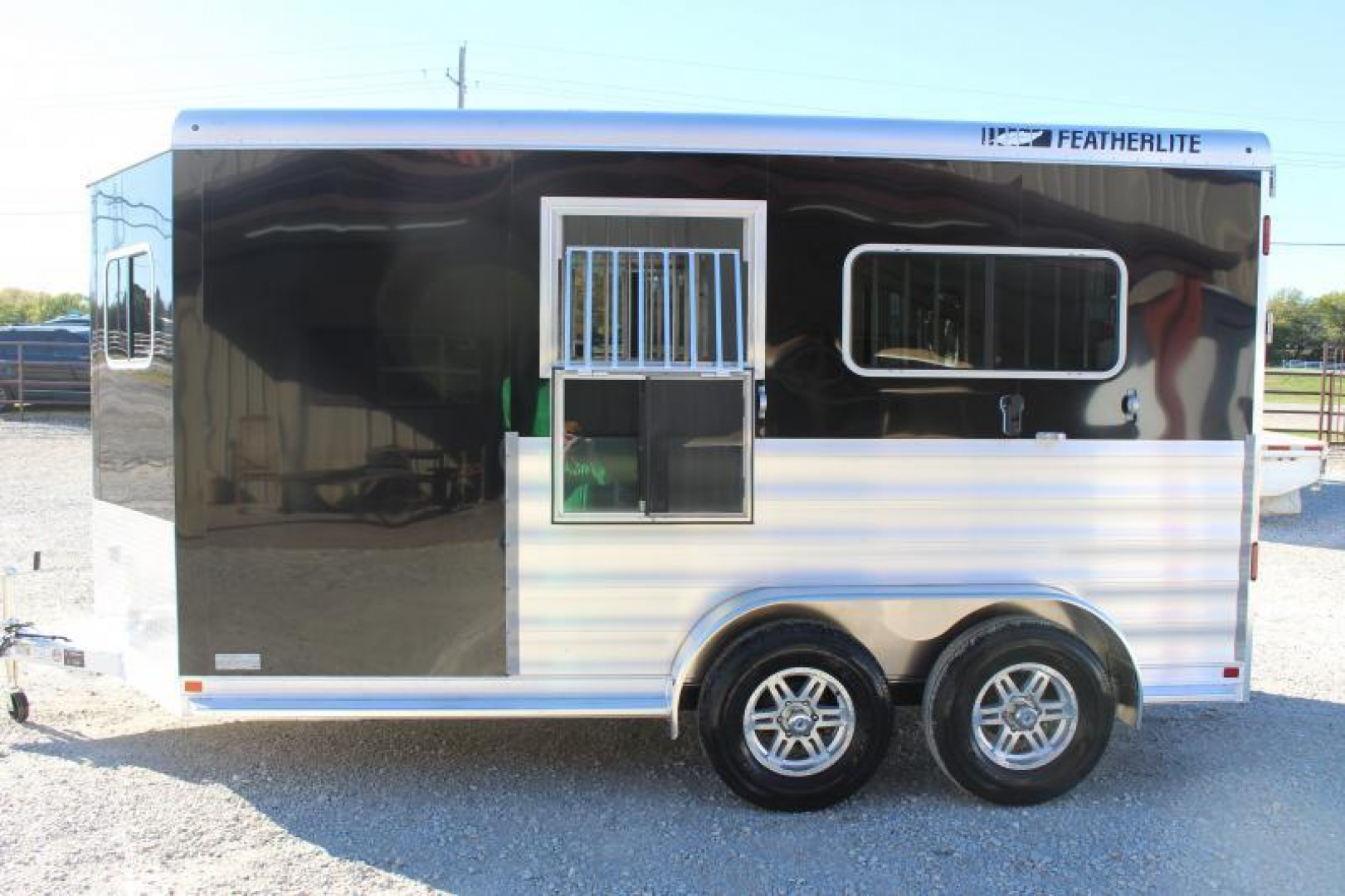 New 2025 Featherlite 2 Horse Straight Load Bumper Pull