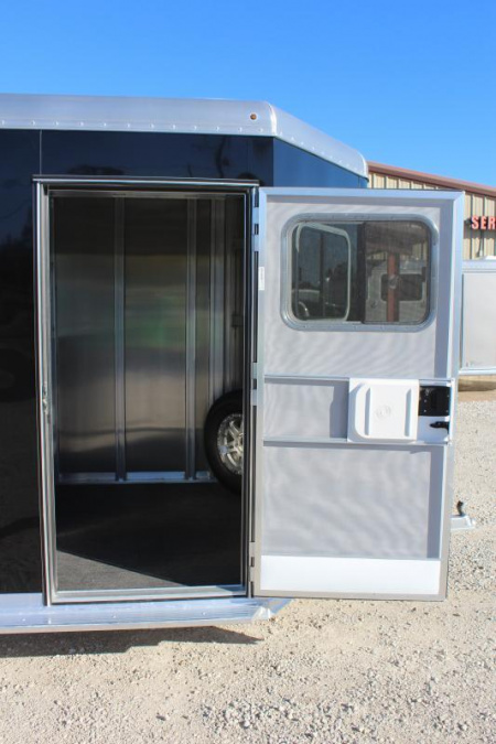 New 2025 Featherlite 2 Horse Straight Load Bumper Pull