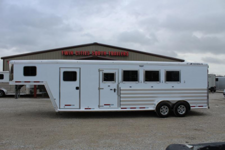 New 2025 Featherlite Model 4 Horse Gooseneck 7'6  Tall