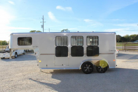 New 2024 Sundowner 3 Horse Slant Load Gooseneck Horse Trailer