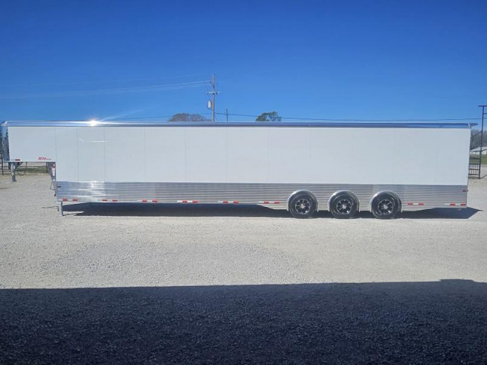 New 2025 Sundowner Xtra Series 40' Gooseneck