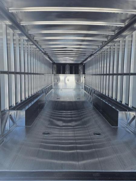 New 2025 Sundowner Xtra Series 40' Gooseneck