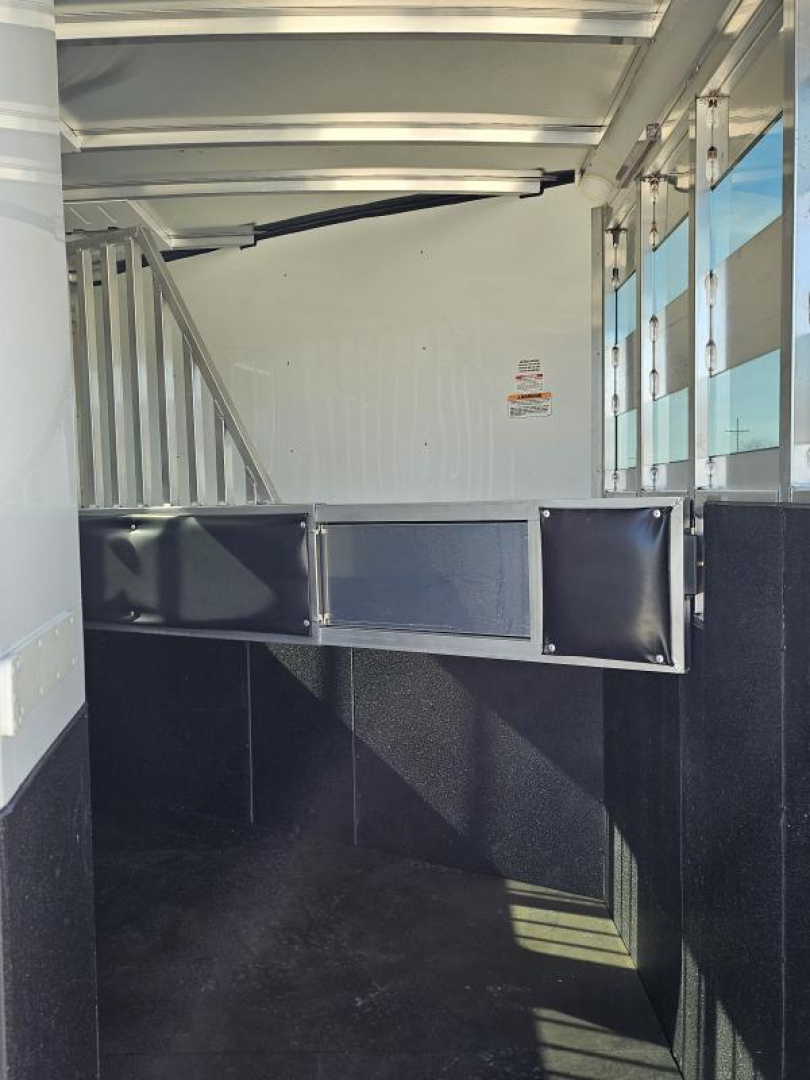 Used 2022 Sundowner 2 Horse Slant Load Bumper Pull