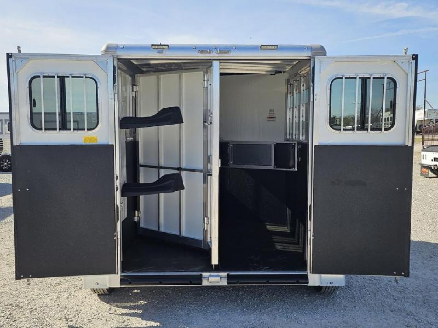 Used 2022 Sundowner 2 Horse Slant Load Bumper Pull