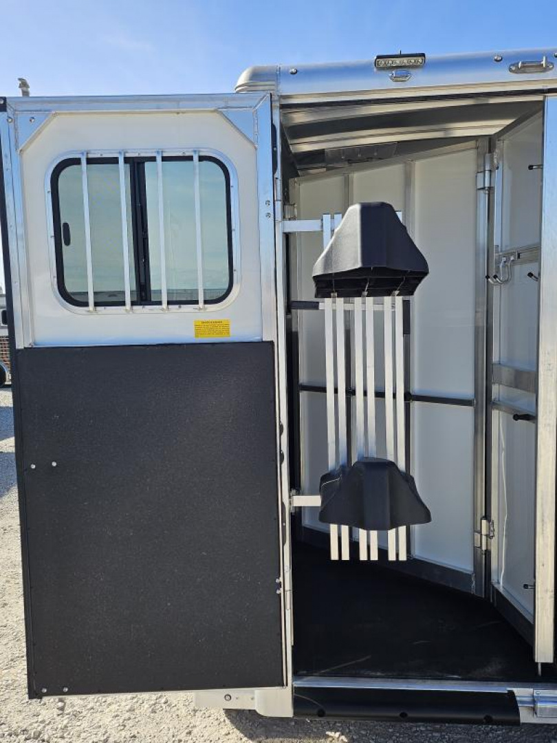 Used 2022 Sundowner 2 Horse Slant Load Bumper Pull