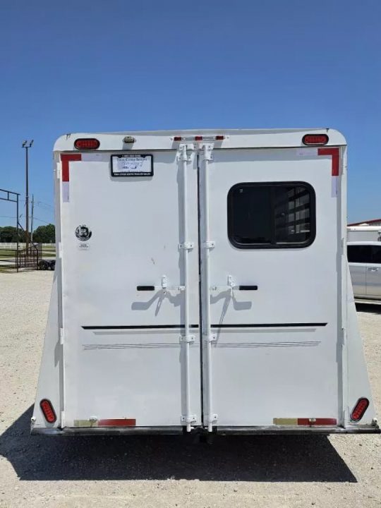 Used 2000 Circle C 3 Horse Weekender Horse Trailer