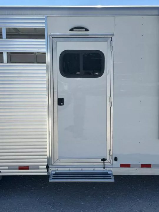 New 2025 Sundowner stock with 10' Living Quarter W/Mid Tack