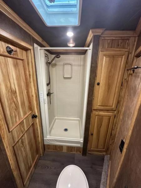 New 2025 Sundowner stock with 10' Living Quarter W/Mid Tack