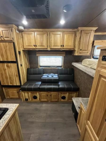 New 2025 Sundowner stock with 10' Living Quarter W/Mid Tack