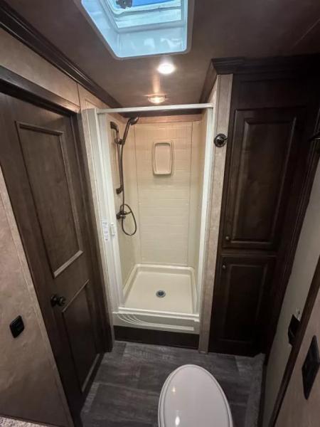 New 2025 Sundowner stock with 10' Living Quarter W/Mid Tack