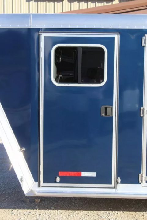 Used 2025 Featherlite 4 Horse Slant Load Gooseneck