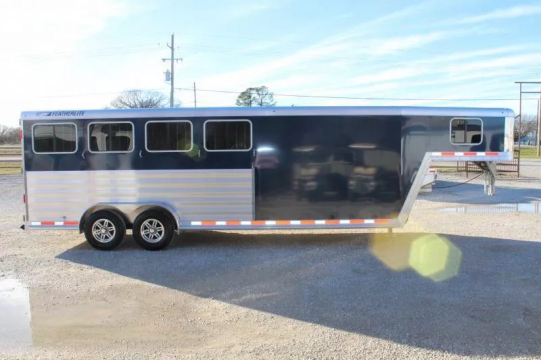 Used 2025 Featherlite 4 Horse Slant Load Gooseneck