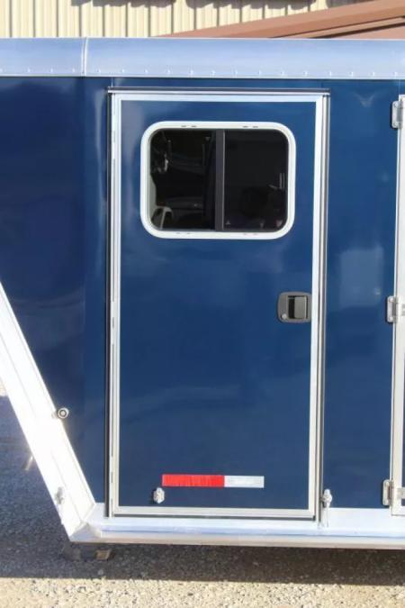 Used 2025 Featherlite 4 Horse Slant Load Gooseneck