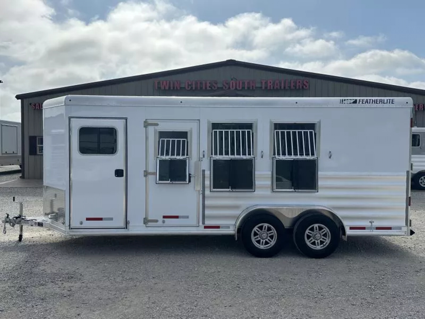 New 2025 Featherlite 3 Horse Slant Load Bumper Pull