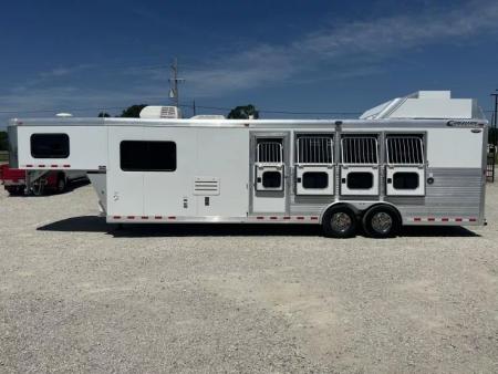 Used 2014 Cimarron Trailers 4 Horse 11' Living Quarter