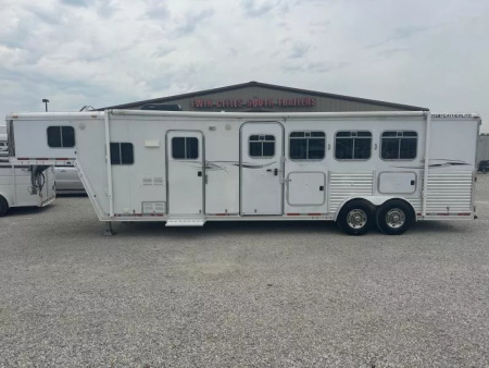 Used 2003 Featherlite 4 Horse 10' Living Quarter Gooseneck