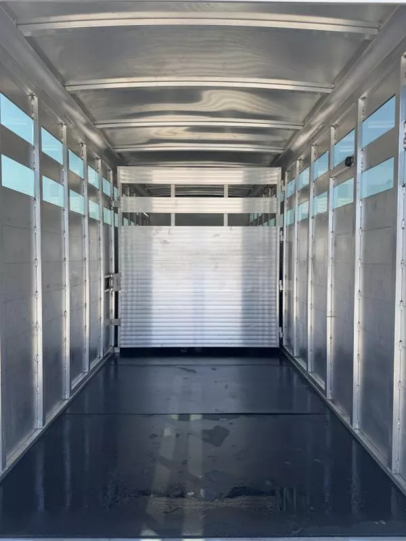 New 2024 Sundowner 24' Stock Combo Gooseneck