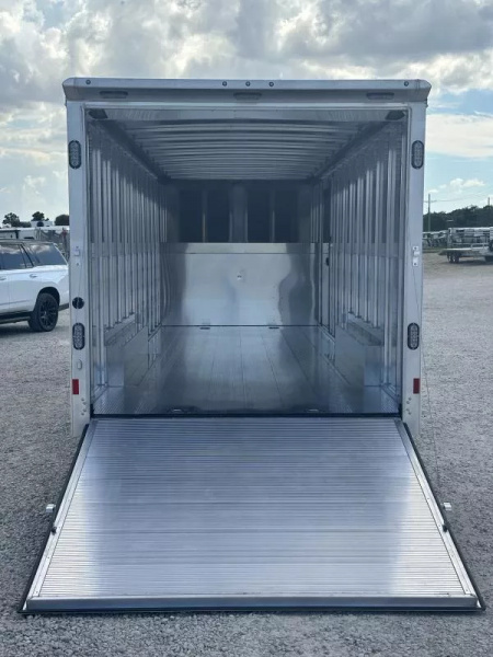 New 2026 Sundowner 24' Workhorse Cargo Gooseneck