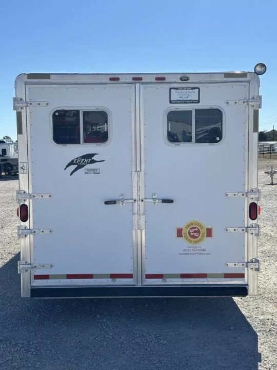 Used 2002 Exiss 4 Horse Gooseneck Living Quarter Horse Trailer