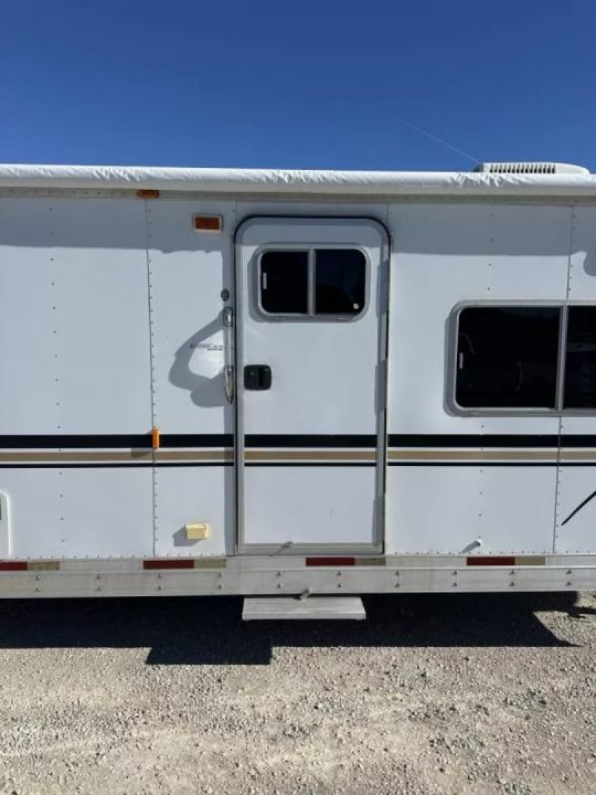 Used 2002 Exiss 4 Horse Gooseneck Living Quarter Horse Trailer
