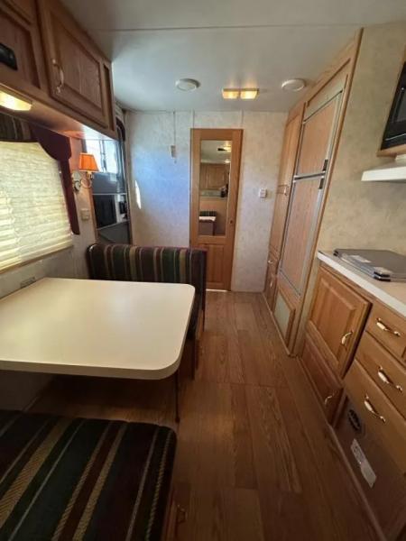 Used 2002 Exiss 4 Horse Gooseneck Living Quarter Horse Trailer