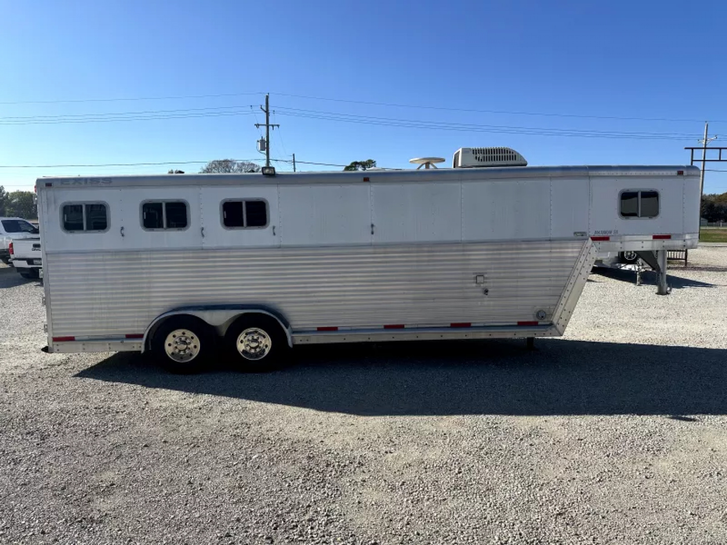 Used 1998 Exiss 3 Horse Living Quarters Weekender Horse Trailer