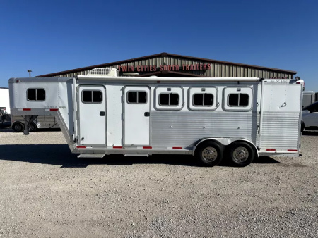 Used 1998 Exiss 3 Horse Living Quarters Weekender Horse Trailer