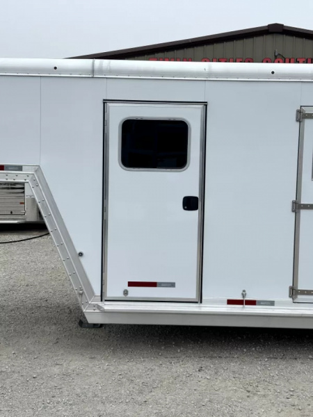 New 2026 Featherlite 6 Horse Gooseneck Horse Trailer