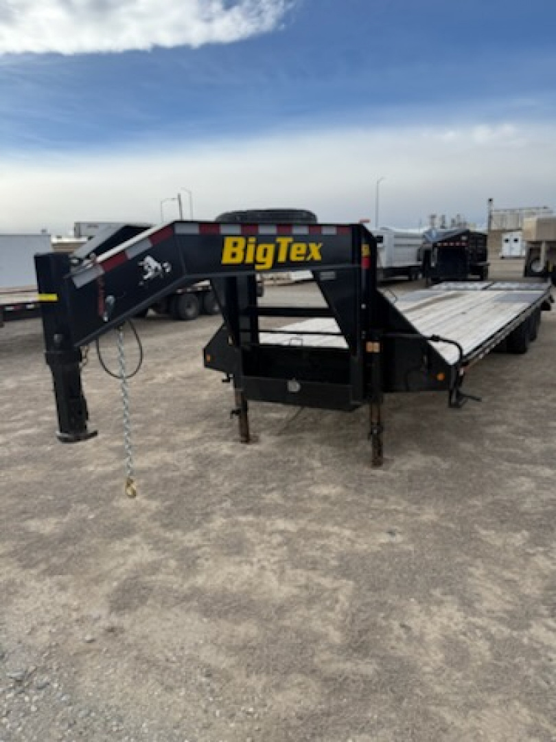 Used 2020 Big Tex 22GN 25+5 Flatbed Trailer