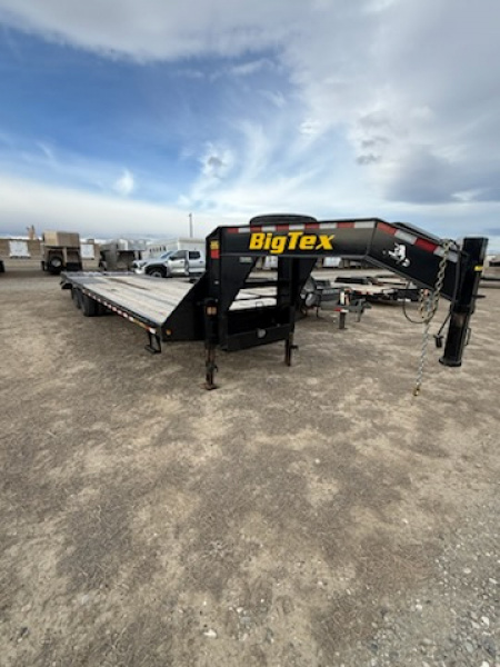 Used 2020 Big Tex 22GN 25+5 Flatbed Trailer