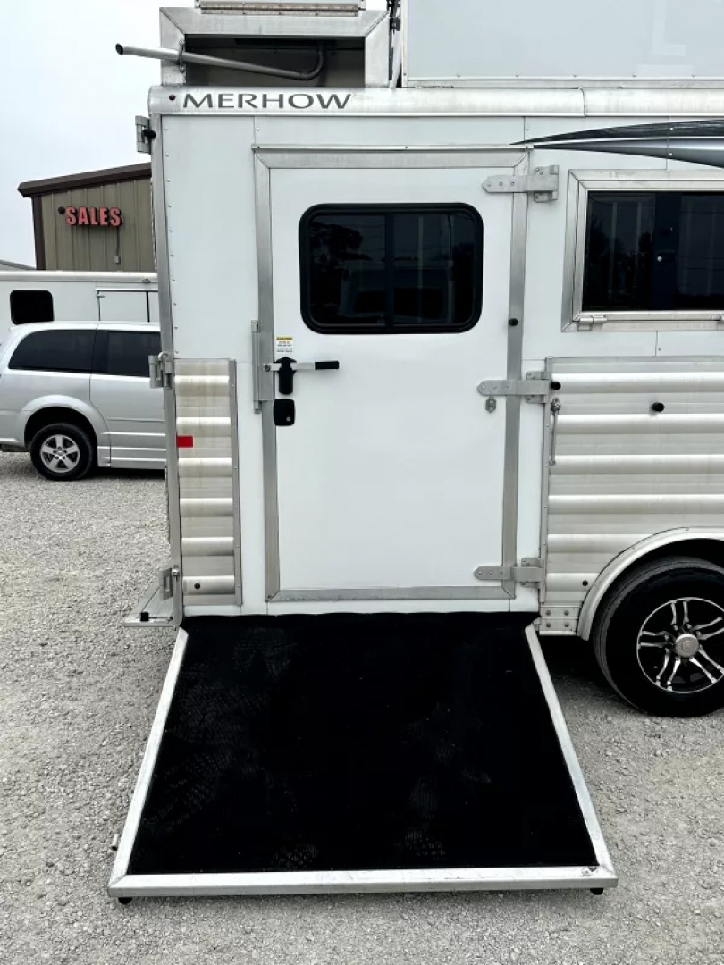 Used 2023 Merhow 4 Horse Living Quarters Gooseneck