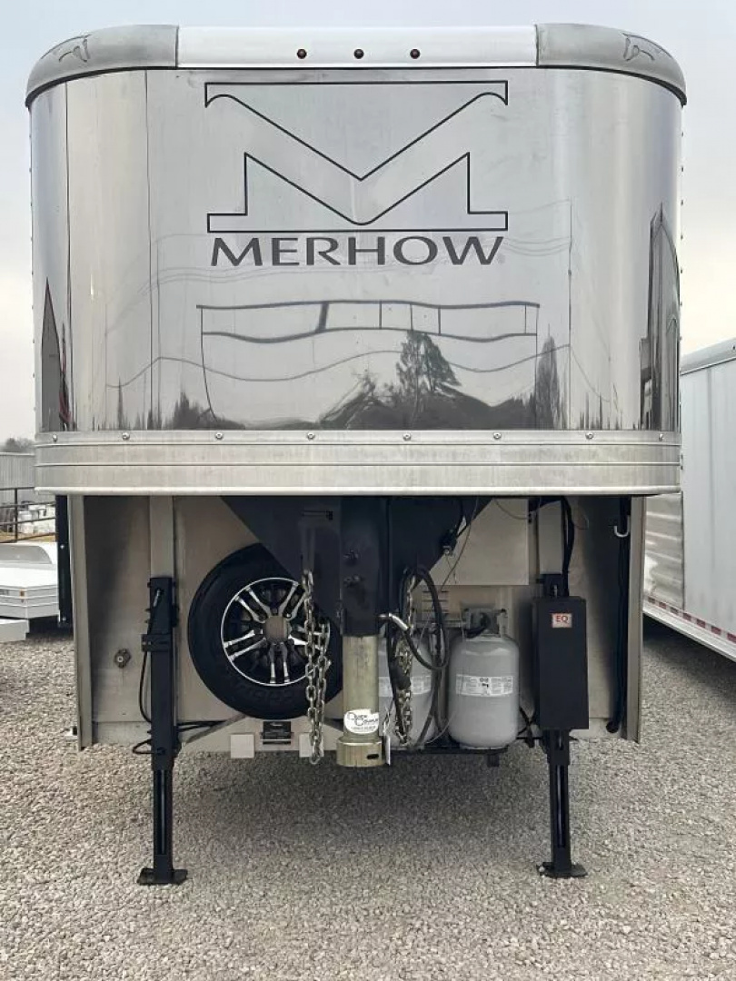 Used 2023 Merhow 4 Horse Living Quarters Gooseneck