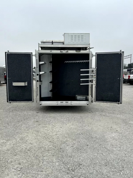 Used 2023 Merhow 4 Horse Living Quarters Gooseneck