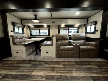 Used 2023 Merhow 4 Horse Living Quarters Gooseneck