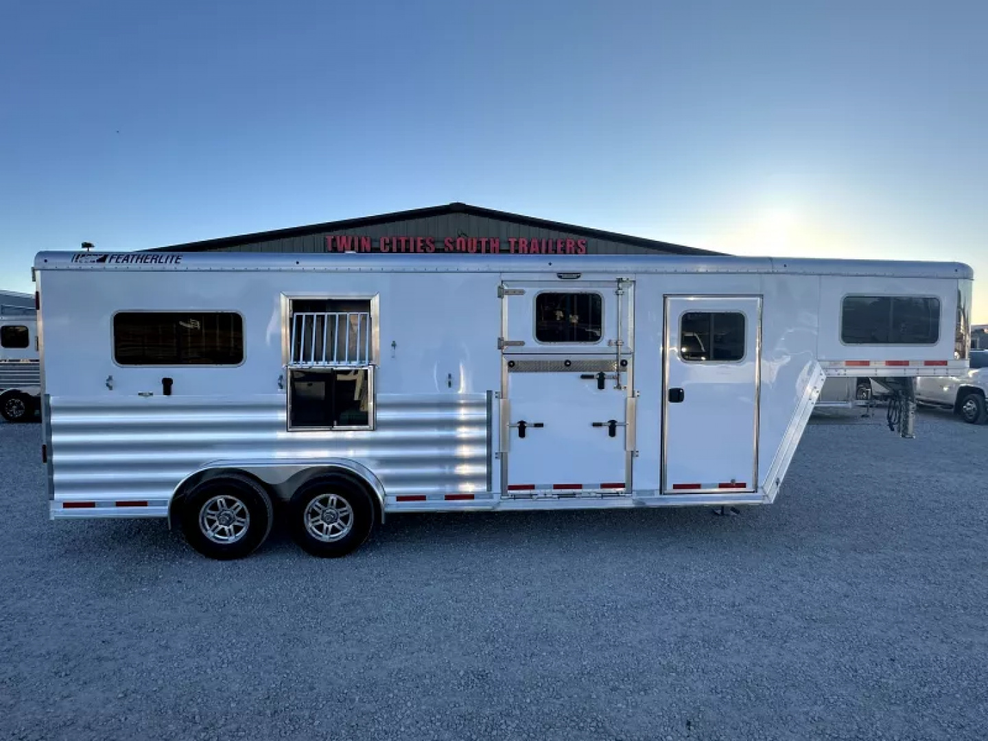 New 2026 Featherlite 2+1 Gooseneck