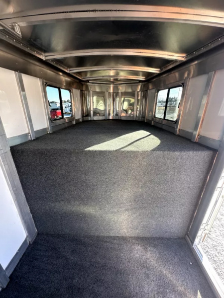 Used 2016 Cherokee 3 Horse Gooseneck