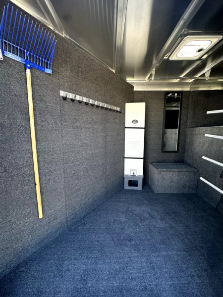 New 2026 Featherlite 4 Horse Premier Tack Gooseneck