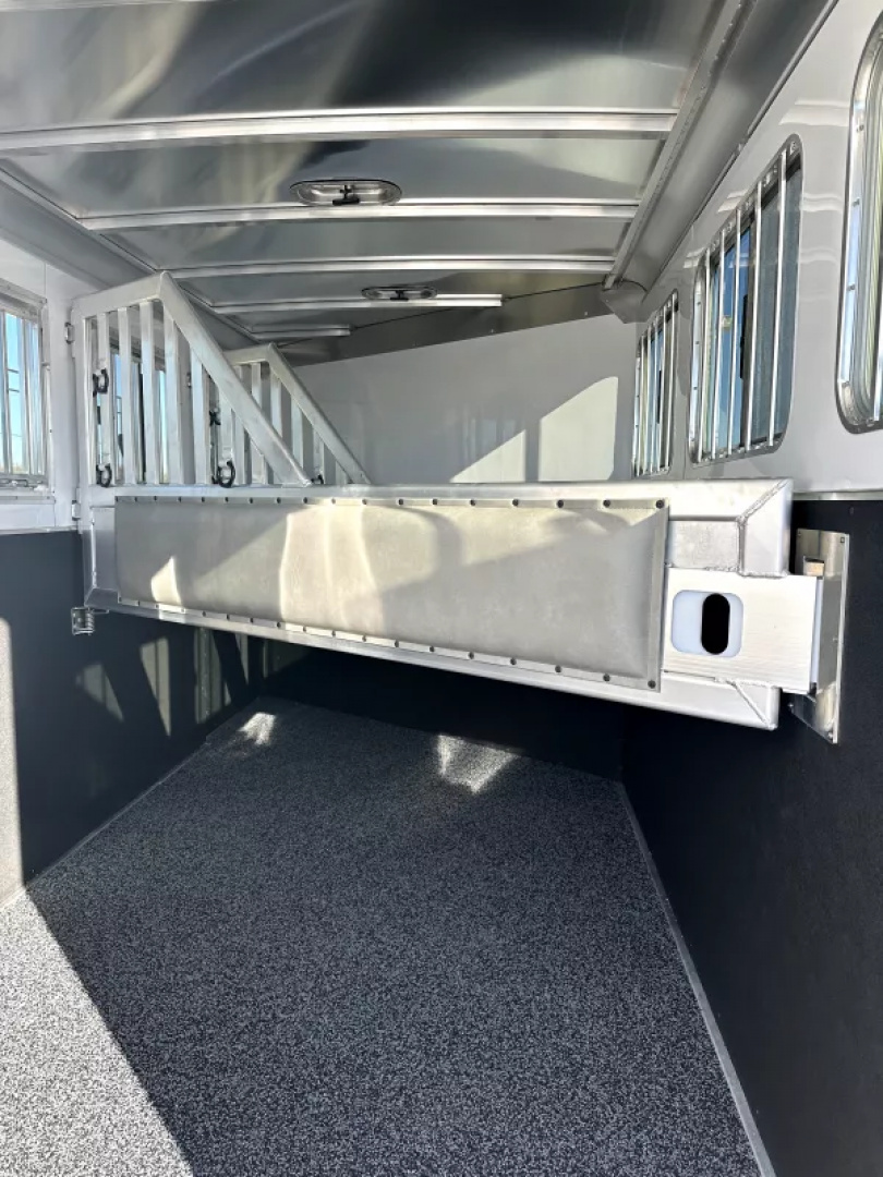 New 2026 Featherlite 3 Horse Gooseneck