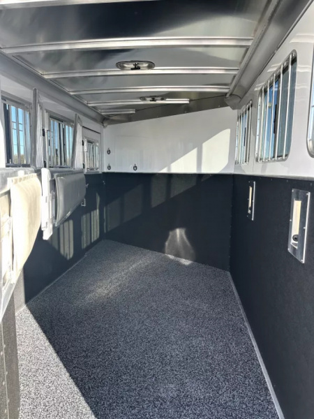 New 2026 Featherlite 3 Horse Gooseneck