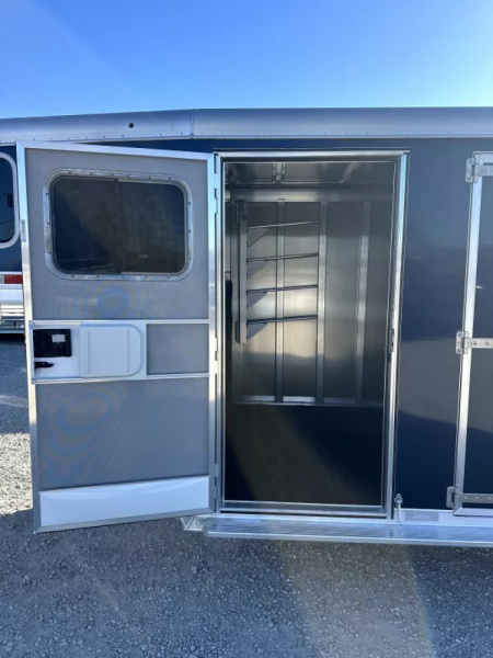 New 2026 Featherlite 3 Horse Gooseneck